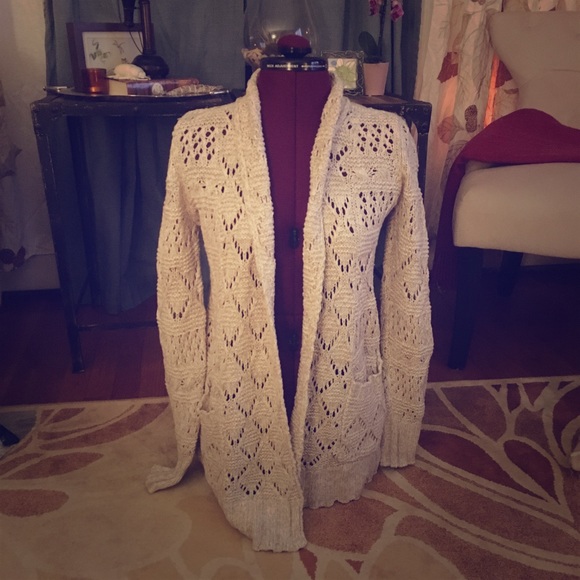 Lucky Brand Sweaters - LUCKY BRAND//cream crochet open cardigan sweater